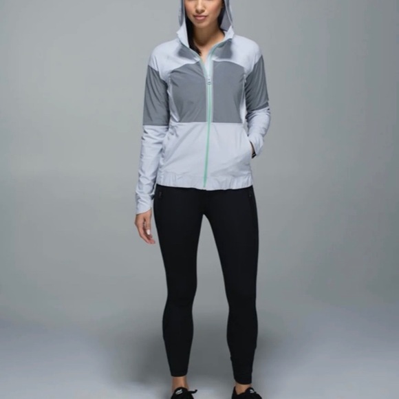 Lululemon light speed jacket reflective - Picture 3 of 9